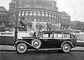 Walter Royal limousine before Trocadero in Paris (1931)