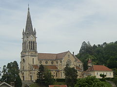 拉图尔迪潘教堂