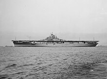 无畏号乃短舰体埃塞克斯级。前部舰艏斜直，而飞行甲板则延伸至舰艏外。