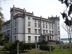 Palace in Przełazy