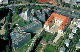 Jewish Museum in Berlin, 1989–99 (Daniel Libeskind)