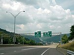 I-470 westbound at the US 250/WV 2 three-level diamond interchange