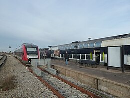站台和旅客列车