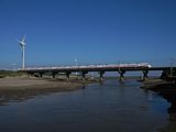 海线铁路第二代下三叉河桥，1990年建造。