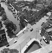 Overview from the Westertoren over the Prinsengracht and Rozengracht to the southwest; 1954.