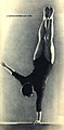 1962-04 1962年 体操运动员戚玉芳在做平衡木