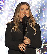 Kelly Clarkson pictured in 2016