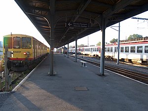 拉图尔德卡罗勒站的站台