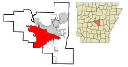 小石城在普拉斯基县（左）及阿肯色州（右）的位置