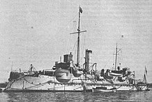 1895年左右的海姆达尔号，清晰可见位于舷侧的防鱼雷网（德语：Torpedoschutznetz）桁架