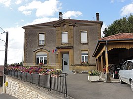 The town hall in Saint-Supplet