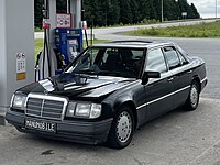 W 124 sedan (1989-1993, Canada)
