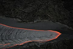 夏威夷岛2007年7月21日火山喷发的熔岩流