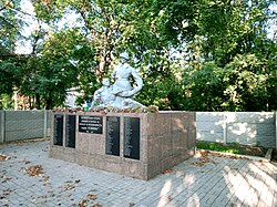 World War II memorial in Khlibodarivka