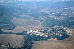 Aerial photo of Giv'at Oz and its surrounding area