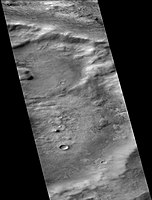 火星勘测轨道飞行器背景相机拍摄的威尔斯陨击坑东部。