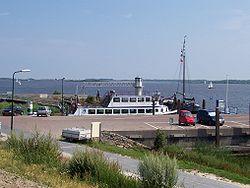 De Skâns-Oostmahorn ferry