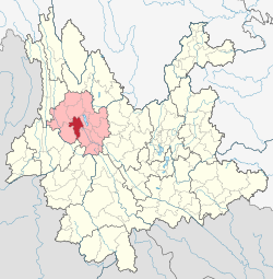 漾濞县（红色）在大理州（粉色）和云南省的位置