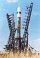 在1975年7月15日联盟号11A511U置于发射台，顶端为Soyuz 19 (ASTP)