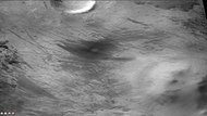 火星勘测轨道飞行器上的 CTX 相机拍摄的赖特撞击坑坑底，显示了尘暴遗迹。注意:这是前一赖特撞击坑图像的放大图。
