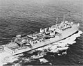 美国海军“冈斯顿霍尔”号 (LSD-5) 于 1949 年 3 月重新投入使用后不久正在进行中