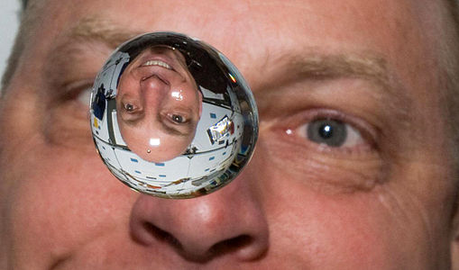 Clayton Anderson under weightlessness, by NASA (cropped by Hive001)