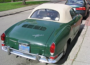 Tail lights US-spec all red (1970–1971)