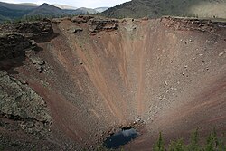 塔里亞特縣的霍爾果火山口（英語：Khorgo） (2008年)