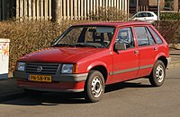 Opel Corsa five-door (1985–1987), note different grille from Corsa TR