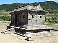 在迪恩高原的司马神庙（Candi Semar，7-8世纪）