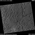 鲁尔谷附近的锐蚀地形。火星侦察轨道器的 HiRISE 拍摄。