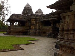 Hangal Tarakeshwara temple