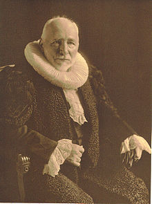 Image of Johann Stammann, a German senator, taken by Rudolf Dürhkoop, a German photographer.
