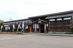 仙崎站外貌（2016年10月）