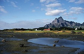 Vågakallen, at 942 metres in height