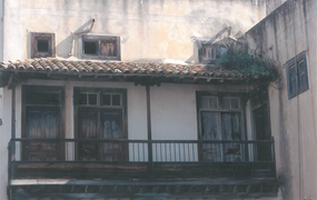 Balcony of the Casa del Conde in 2001