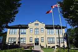 Gimli Public School Building, constructed in 1915, and now site of the RM of Gimli's offices.