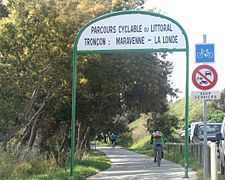 Cycling path arranged on the former coastal railway line of Var.