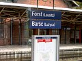 Bilingual station sign in German and Lower Sorbian: Forst (Lausitz)/Baršć (Łužyca)