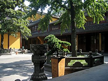 Longhua Temple