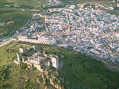 Aerial view of the castle and Almodóvar del Río