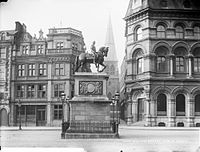 Statue of William of Orange on College Green, in Dublin, erected in 1701. It was destroyed in 1929.