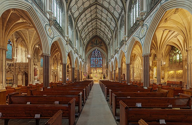 The nave (65 megapixels)