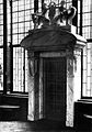 Side marble doorway in the entrance hall of the Kaufhaus des Westens (KaDeWe), 1908