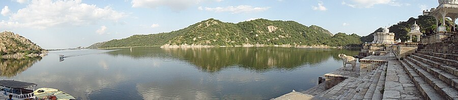 Jaisamand Lake's view