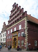 吕讷堡老药房（德语：Alte Ratsapotheke (Lüneburg)）