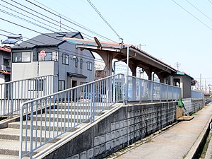 车站外观（2009年4月）