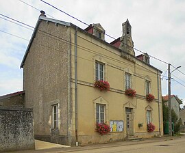 The town hall in Tranqueville-Graux