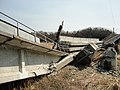 大野站 - 双叶站间的前田川桥梁损坏 （2011年4月13日 摄）