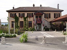 The town hall in Massongy